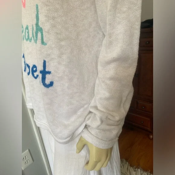 Lilly Pulitzer White Sweater with Colorful Text  COFFEE BEACH REPEAT/ Size L - Picture 9 of 10